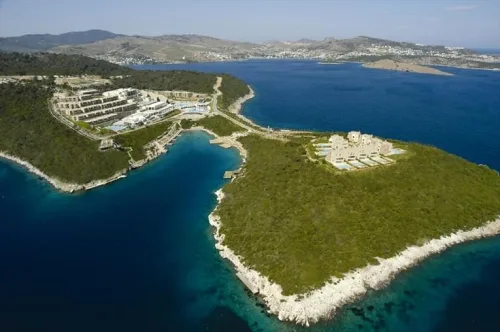 Hilton Bodrum Türkbükü Resort & Spa oteline ait görüntü
