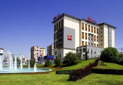 İbis Adana oteline ait görüntü